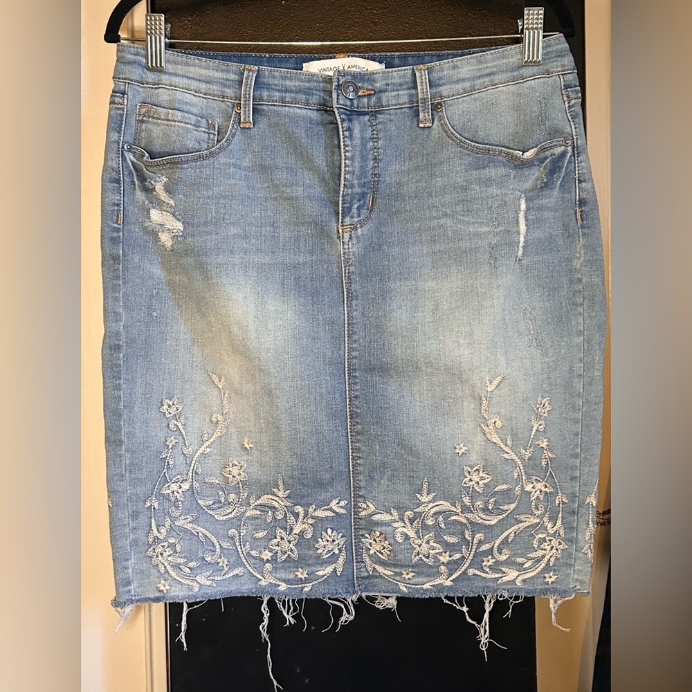 Vintage America Blue Floral Embroidered denim Pencil Skirt